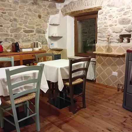 La Casa Torre Hotel Pignone Luaran gambar