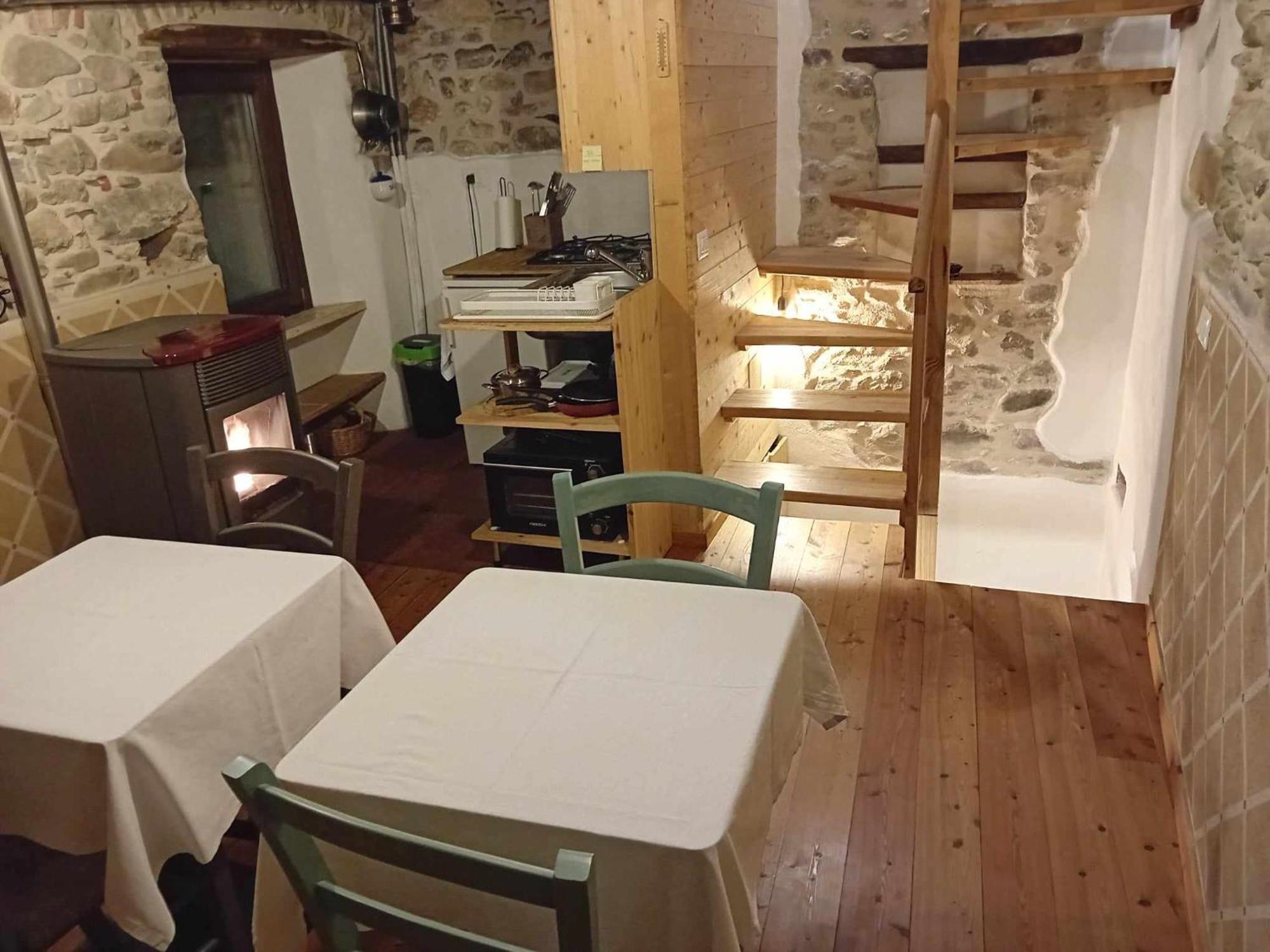 La Casa Torre Hotel Pignone Luaran gambar